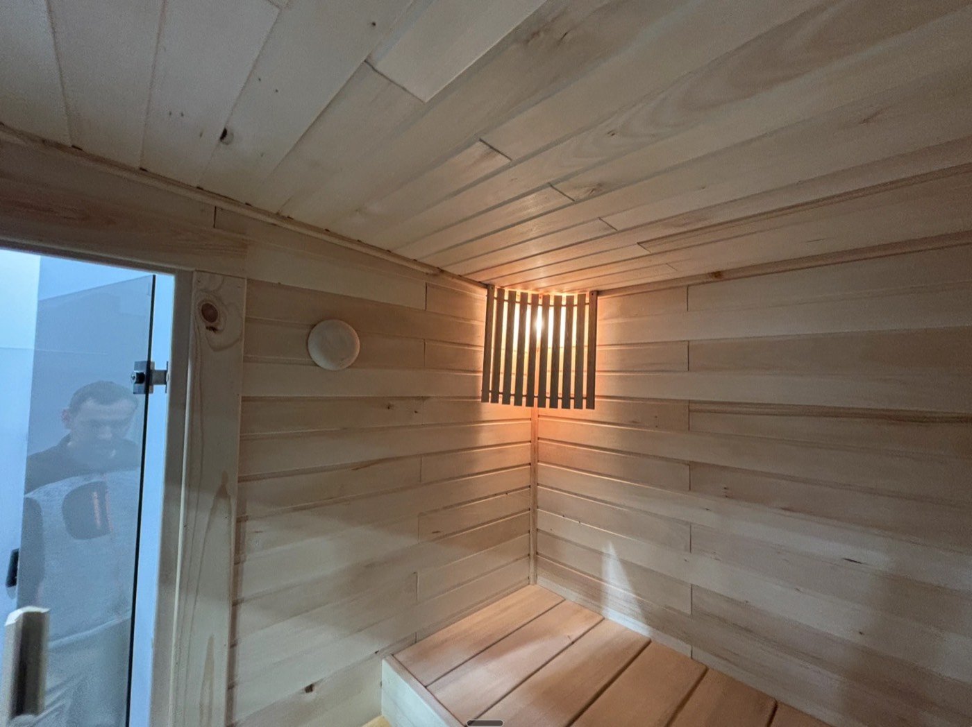 sauna BOX — narożne oświetlenie w saunie